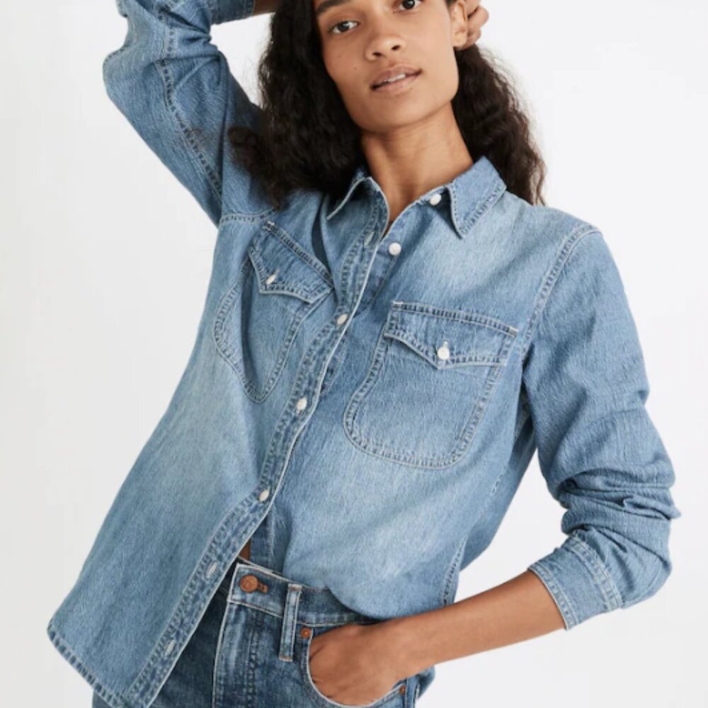 Madewell DENIM BUTTON-UP SHIRT IN BLUFFTON WASH Medium